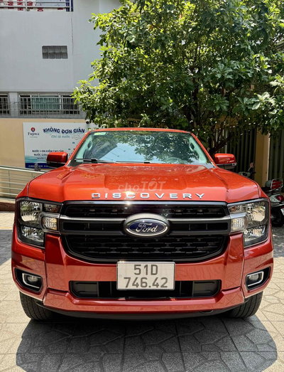 Ford Ranger XLS 2 cầu 4x4 Cam 2 vạn km