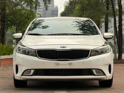 Kia Cerato 2018 2.0 Trắng 8 vạn