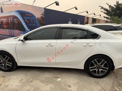 Xe Kia Cerato 1.6 AT Luxury 2019