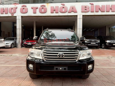Xe Toyota Land Cruiser VX 4.6 V8 2014