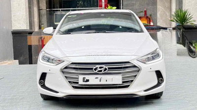 Hyundai Elantra 2018 2.0 Trắng 67.000 km