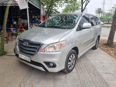 Xe Toyota Innova 2.0E 2016