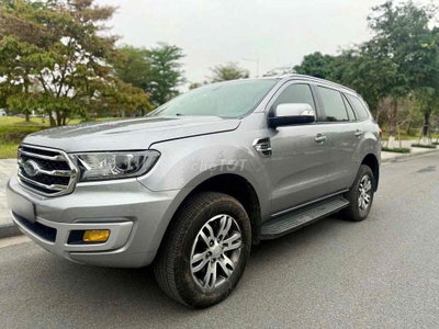 Ford Everest 2020 AT Bạc