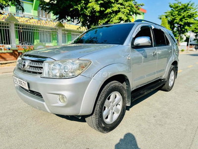 Toyota Fortuner 2009 2.7V -
