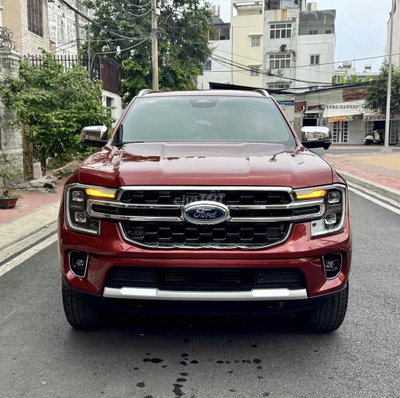 Everest 2 cầu 2025 Xe Lướt Bán Tại Hãng Ford