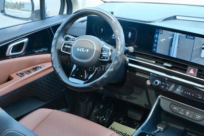 KIA CARNIVAL SIGNATURE 2025 9.000 KM Trắng