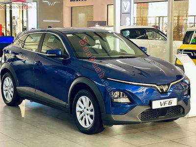 Xe VinFast VF6 Eco 2026