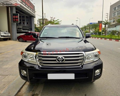 Xe Toyota Land Cruiser VX 4.6 V8 2013