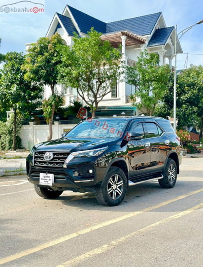 Xe Toyota Fortuner 2.4L 4x2 AT 2022