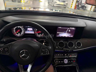 Mercedes-Benz E200 2017 Đen 101531 km