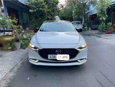 Mazda 3 2022 màu Trắng, xe gia đình đẹp