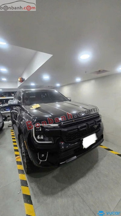 Xe Ford Everest Titanium 2.0L 4x4 AT 2022
