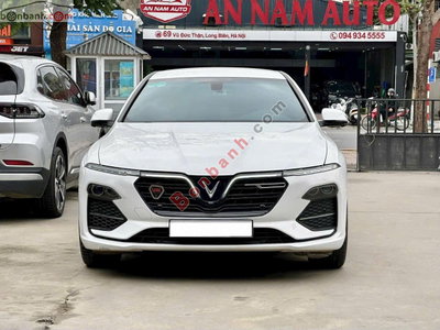 Xe VinFast Lux A 2.0 Premium 2.0 AT 2020