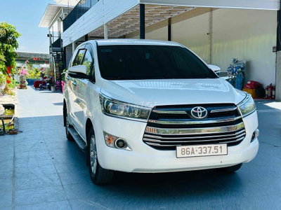 Toyota Innova 2017 trắng số sàn