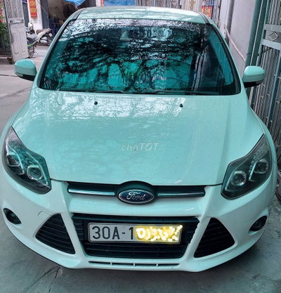 Ford Focus 2014 88.000 km Trắng