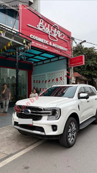 Xe Ford Everest Titanium 2.0L 4x2 AT 2025