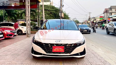 Xe Hyundai Elantra 1.6 AT Đặc biệt 2023