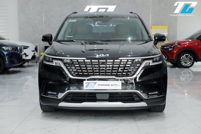 KIA Carnival Signature 2024 màu đen Giá cực tốt