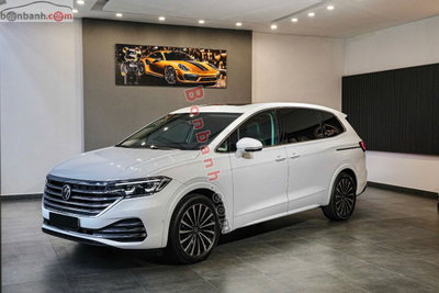 Xe Volkswagen Viloran Luxury 2024