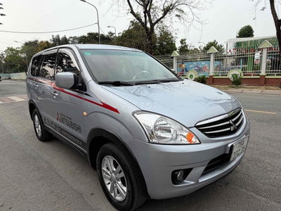 Mitsu Zinger 2.4 AT màu bạc rất đẹp, 2009