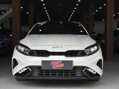 Kia K3 2024 Premium 1.6L,màu trắng,14.000 km