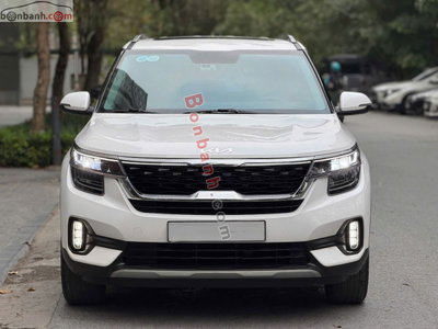 Xe Kia Seltos Premium 1.6 AT 2023