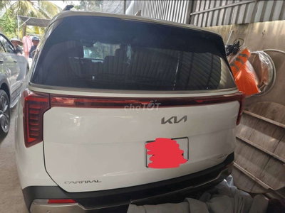 Kia Carnival 2024 Trắng 21000 km