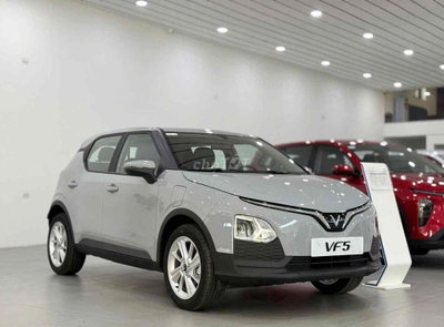 VinFast VF 5 Plus 2025 Màu Xám 1 Xe Giao Ngay
