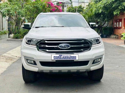 Ford Everest Titanium 2019. vay 60-70%