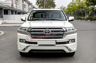 Xe Toyota Land Cruiser 5.7 V8 2018