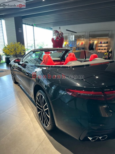 Xe Maserati GranCabrio Trofeo 3.0V AWD 2024