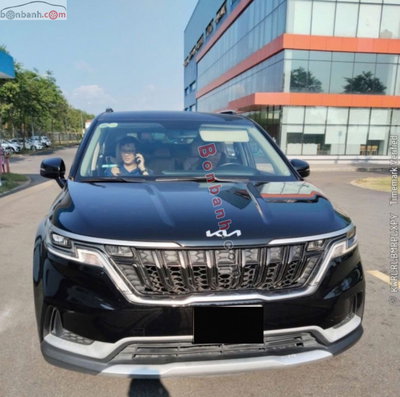 Xe Kia Carnival Luxury 2.2D 2022
