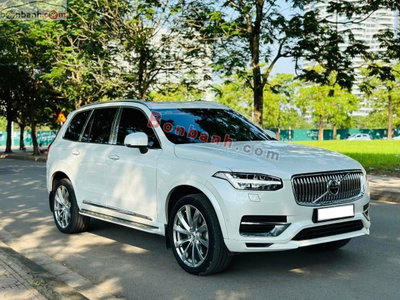 Xe Volvo XC90 T8 Recharge 2020