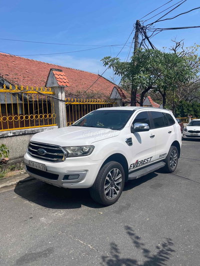 Ford Everest 2019 Trắng