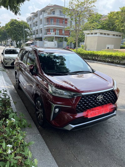 Toyota Veloz Cross 2023 14000 km Đỏ