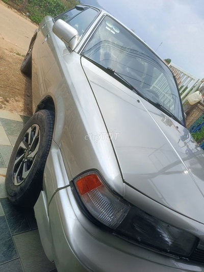 Toyota 2011 màu Bạc 5 chỗ