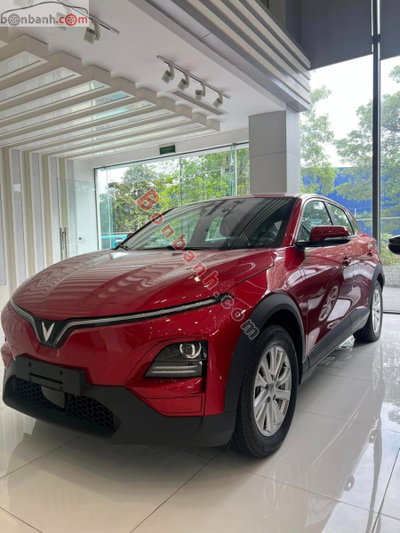 Xe VinFast VF6 Eco 2026