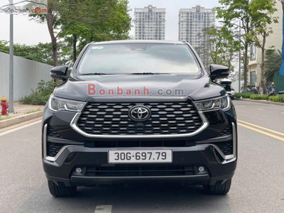 Xe Toyota Innova Cross HEV 2.0 CVT 2025