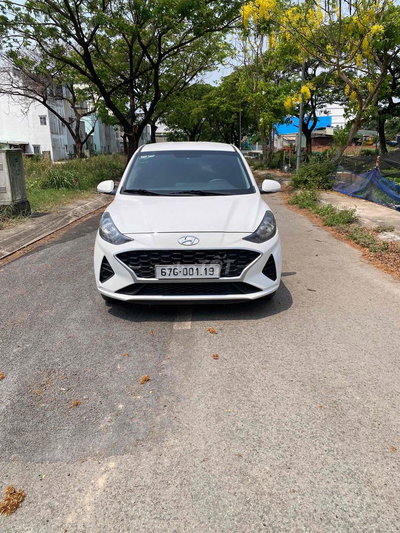 Hyundai Grand i10 Trắng Số tự động