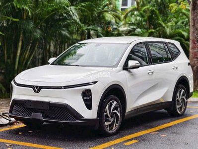 VF Limo Green đủ màu giao ngay ƯU ĐÃI HẤP DẪN