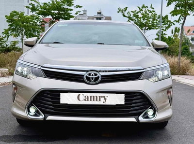 Toyota Camry 2.5Q 2017 Vàng cát 86.000 km