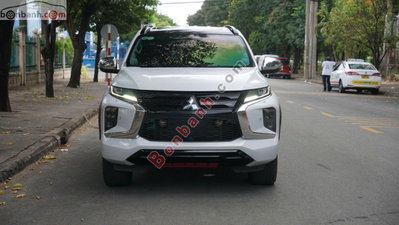 Xe Mitsubishi Pajero Sport 2.4D 4x4 AT 2020