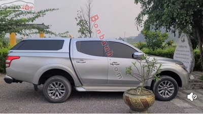 Xe Mitsubishi Triton Athlete 4x2 AT Mivec 2017