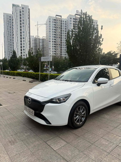 Mazda 2 2024 16km Trắng