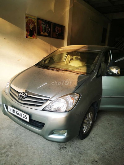 Toyota Innova 2011 GSR bản đặc biệt 2 ghế