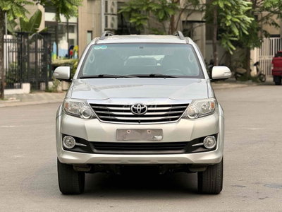 Toyota Fortuner 2.7V 4x2 AT 2016