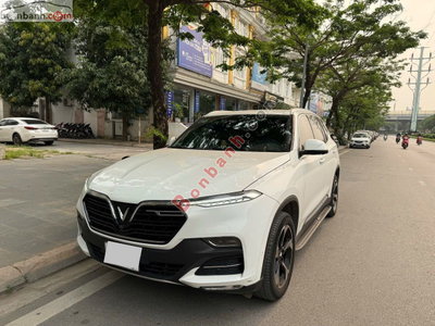 Xe VinFast Lux SA 2.0 Plus 2.0 AT 2021