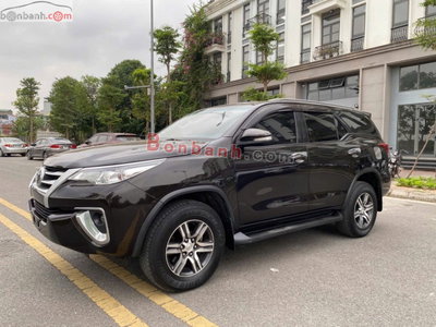 Xe Toyota Fortuner 2.4G 4x2 MT 2017