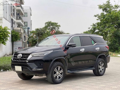 Xe Toyota Fortuner 2.4L 4x2 AT 2022