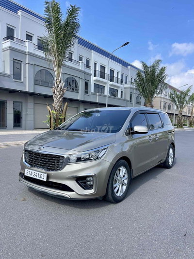Kia Sedona 2018 Vàng cát